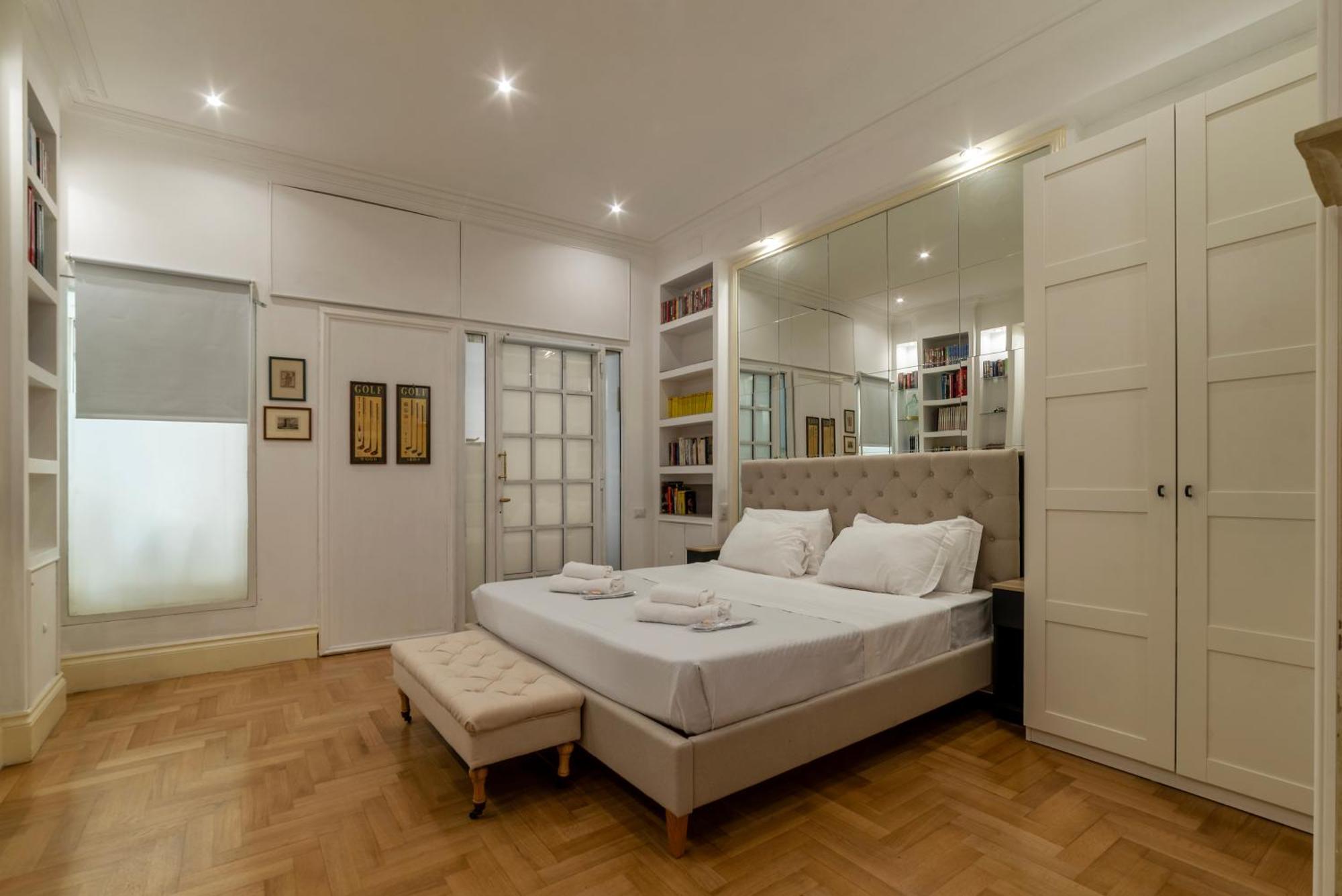Appartement The Mirror Next To Spanish Steps *